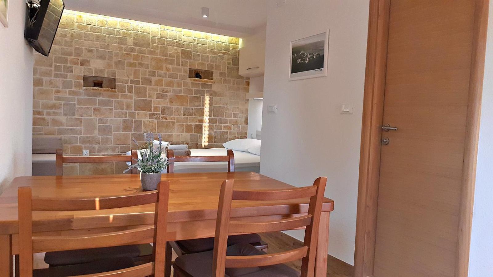 Stone House Bonaca Daire Baška Voda Oda fotoğraf